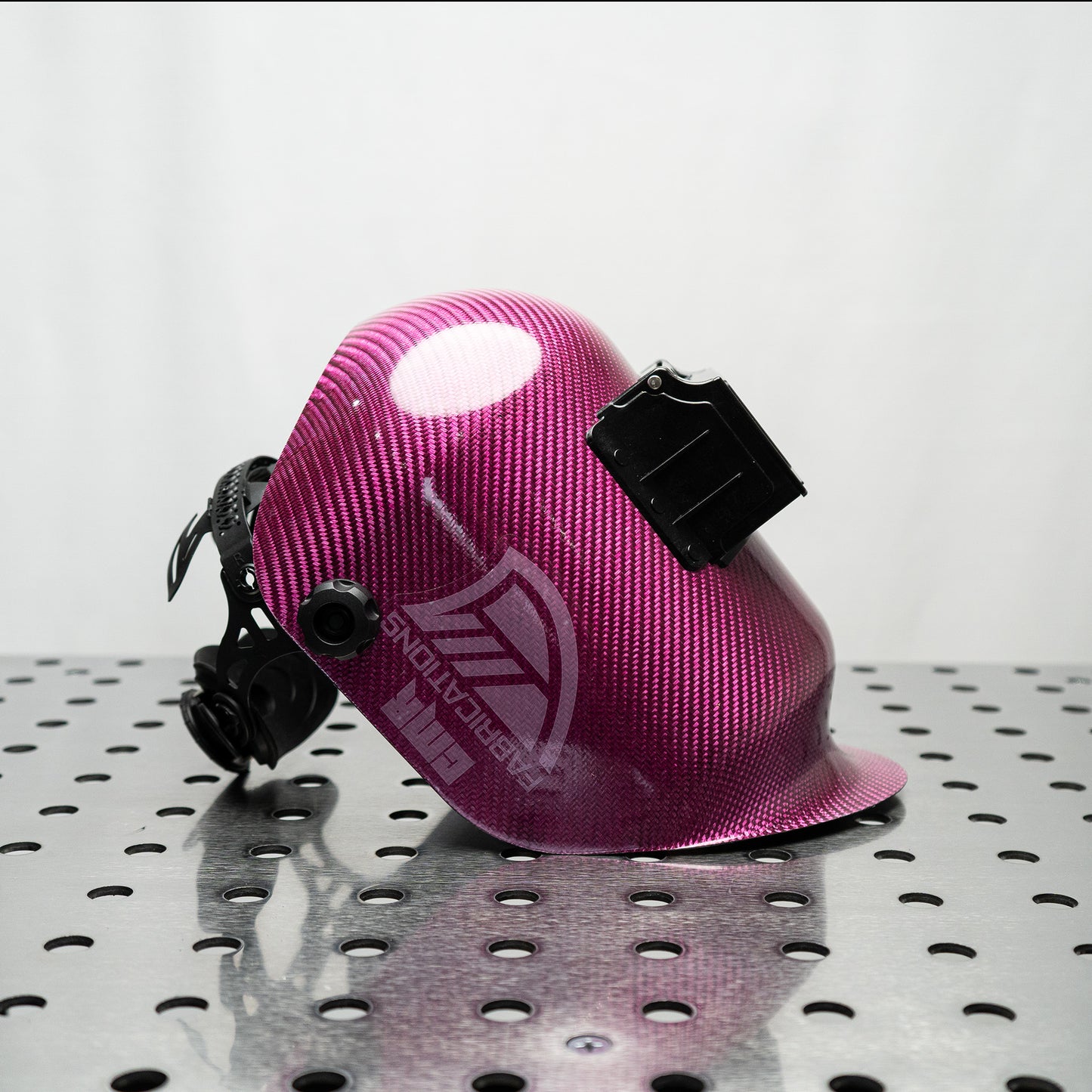 CMR_Fabrications_Carbon_fiber_Pipeliners_Sugar_scoop_welding_helmet_pink_L34view