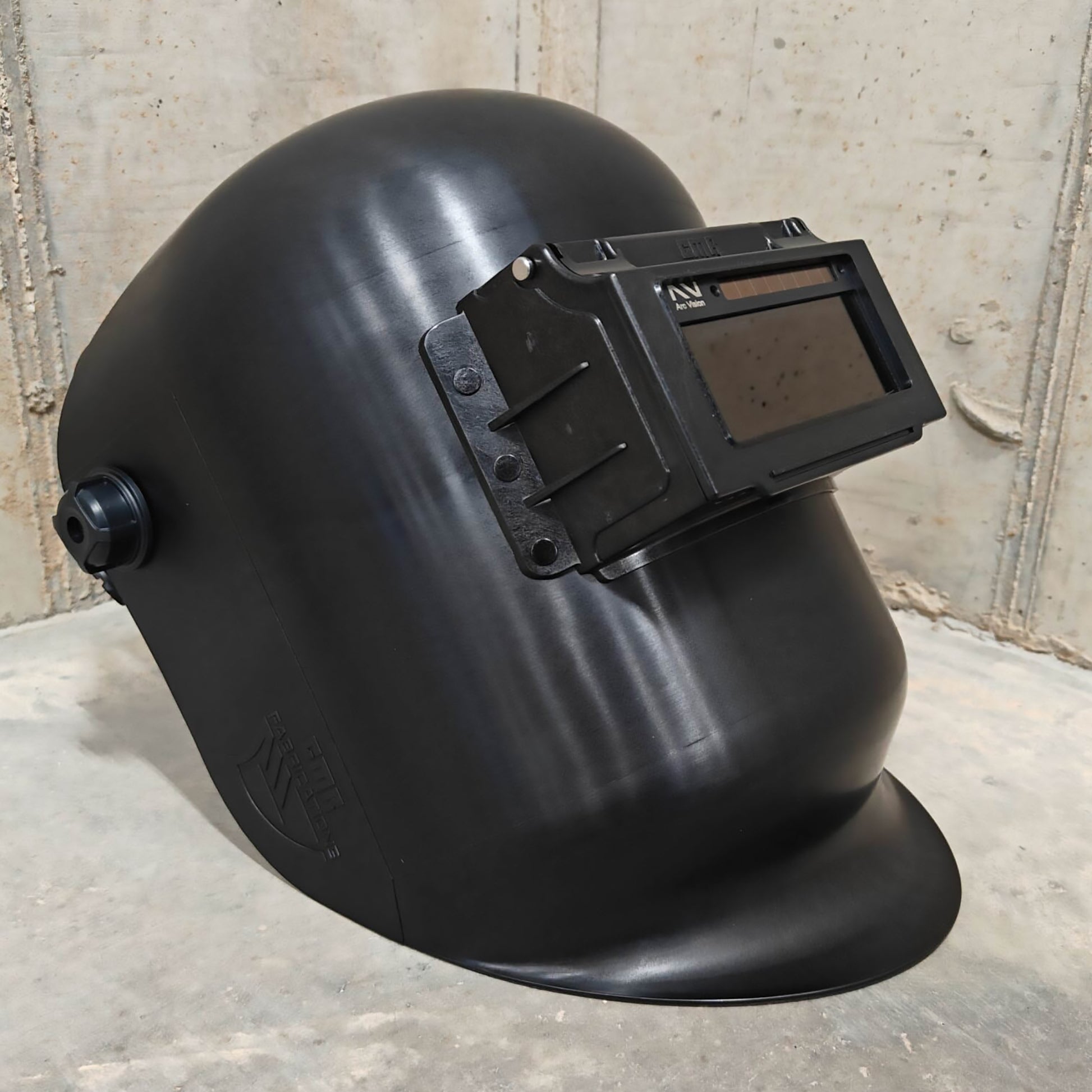 CMR_Fabrications_Welding Hood ECO_Sugar_Scoop_Pipeliner_Black_side flip-up